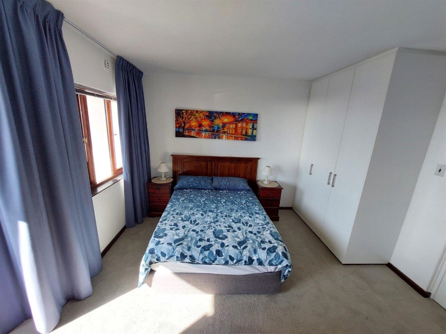To Let 1 Bedroom Property for Rent in Sea Point Western Cape